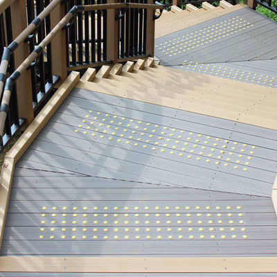 Dobra cena. Zestaw Plastykowe Płyty Drewniane odporne na promieniowanie UV Ekstruowane Płyty WPC Fabryka w Internecie